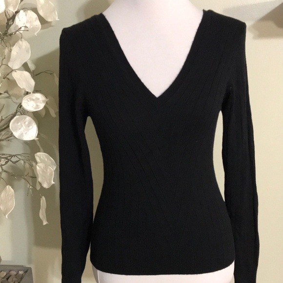 Urban Outfitters Sweaters - URBAN OUTFITTERS FITTED SWEATER